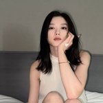 <b>성숙</b>해진 김유정, 러블리 하트 더<b>한</b> 침대 셀카 “왜 이렇게 예뻐요”