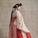 만에 재혼' 서동주, 곱디 고운 한복 자태…선녀와 <b>나무꾼</b>에서 나왔네