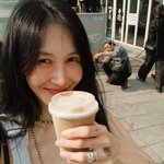 윤혜진, 엄태웅과 달달 데이트 공개…"청으로 맞춘 드레스 <b>코드</b>...