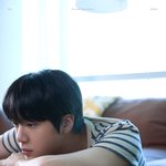 <b>진</b> 신곡 포스터 개이쁘네