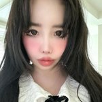 박봄, 히메컷 깜짝 변신 ‘핑크 볼터치는 포인트’ [<b>SNS</b>]