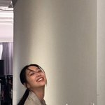 조보아 ‘넉오프’ 공개 밀렸지만 밝은 <b>미소</b>…결혼 후 더 예뻐졌네