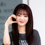 [T포토] 조이현 '러블리 볼하트'