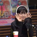 <b>배두나</b> "사랑, 감기 걸리듯 걸리는 것...이상형 의미 無"...