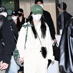레드벨벳 아이린 ‘아이보리룩에 그린 아이템으로 포인트’[포토엔HD]