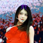 빨간색이 제일 잘 어울리는 아이돌