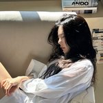 장재인, 갈수록 과감해지네…노브라→셔츠 한장 달랑 걸친 하의실종...