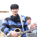 <b>사계</b>의봄 포스터 촬영현장 유튭 보는데