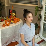 “화이트+파스텔 청순 압도”…윤보미, <b>생기</b> 가득→봄의 여운 남기다