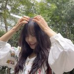 고백 이솔이, 얼굴이 딸기형으로 바뀌었다? “훨씬 <b>동안형</b> 기뻐”