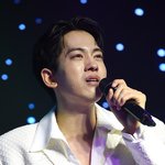 [단독] 류필립, 눈물 터졌다…"미나 내조 큰 힘, 내 삶의 버팀목"...