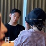 이종석 질투하겠네..아이유, 생일 맞아 남사친 뷔와 안성재 식당서...