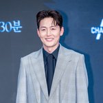 '46세' 이정진, 이유애린 결별 6년 만에 핑크빛…"결혼하러...