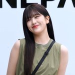 [댓글부탁해] 안유진, 아부다비서 가방 도난당해…돌발상황 발생 "이래서...