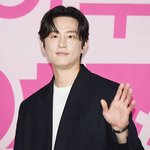 권율, 5월 24일 비연예인 연인과 결혼