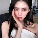 한소희 수건만 두른 채 미모 인증, ‘화장 잘 먹었나?’ [DA]