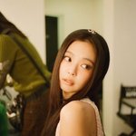 블랙<b>핑크</b> 제니 얼굴 신기하게 생겼다