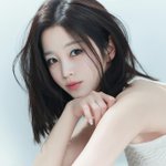 논란' 김나정, 4개월 만 <b>SNS</b> 복귀…팬 댓글에 직접 '좋아요