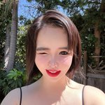 박봄, <b>LA</b>서도 계속되는 파격 노출..윙크로 애교 폭발