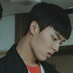 <b>이런</b> 눈<b>화장</b> 실제로 보면 이상함?