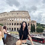 [입스타그램] 한예슬, <b>로마</b>에서 멋쁨 폭발… 여행룩은 이렇게 입는...