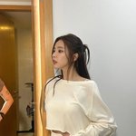 신세경, 예술같은 옆모습…"<b>신이</b> 빚은 듯한 콧대"