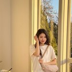 수지, 국민첫사랑 강림..머리 <b>귀</b> <b>뒤</b>로 넘기니 청순 그 자체