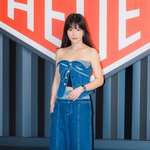 “출장길의 설렘”…기은세, 초여름 <b>빛</b> <b>아래</b>→청량한 미소의 순간