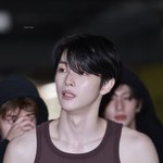 라이즈 <b>성찬</b> 뮤직뱅크 퇴근사진