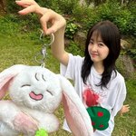 박보영, 붕어빵 토끼인형 '뽀유' 공개..<b>나무</b>가방 '뭉클한 의미'