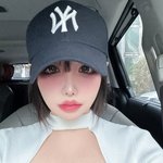 '11kg 감량' 박봄, 살이 더 빠졌네..갈수록 작아지는 얼굴