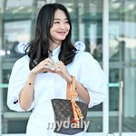 [<b>MD</b>포토] 신민아 '팬을 향하는 아름다운 시선