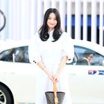 [모두드루와] 신민아 ‘머리부터 발끝까지 올화이트룩’[포토엔<b>HD</b>]