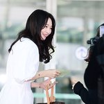 [모두드루와] 김우빈 신민아 ‘팬의 손편지 선물에 천사 미소’ [<b>MK</b>포토]