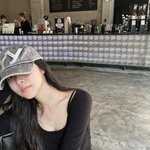 데이트 공개···“남편과 놀 때 더 꾸며야 하는데”[<b>SNS</b>는 지금]