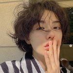 나나 가수 복귀? 댄스 삼매경 포착 “요즘” [<b>DA</b>]