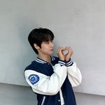 이승협 <b>과잠</b> 코디 이거 맞다