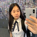 교복 입은 <b>띠예</b>