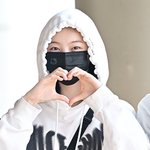 [현장포토] "이 안에 너 있다"…이안, 손하트 요정