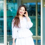 [사진]크러쉬 레드벨벳 조이,'첫사랑 <b>자태</b>'