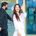 [사진]레드벨벳 크러쉬 조이,'러블리한 <b>인사</b>'