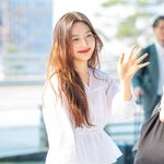 레드벨벳 크러쉬 신효섭 박수영 조이,'봄 햇살 <b>미소</b>' [사진]