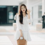 레드벨벳 크러쉬 조이 '안녕' [포토]