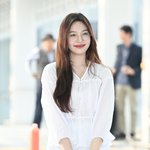 [댓글부탁해] 레드벨벳 크러쉬 조이, 상냥한 꽃미소 [포토엔<b>HD</b>]