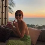 애프터스쿨 정아, 화끈한 백리스 드레스 자태 [DA]