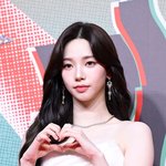 "하필 이 시기에"...카리나, '빨간색+숫자2' 입었다가 '정치색'...