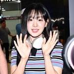 [현장포토] "두근두근, 설렘"…김지원, 심쿵 눈맞춤