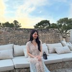 신민아, 시스루 드레스로 뽐낸 볼륨감…청순 글래머