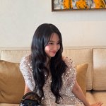 김우빈 신민아, 섹시해진 러블리 여신..속 훤히 비치는 시스루 드레스까지...