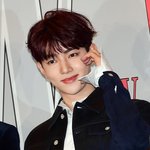 [댓글부탁해] [단독] 장하오, 겹경사 맞았다…중국인 최초 아이돌...